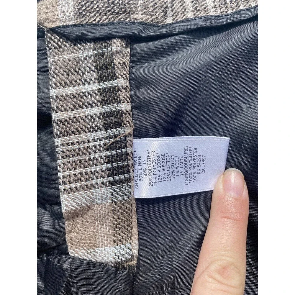 Banana Republic Shorts Women's Size 8 Martin Fit Brown Plaid Cuffed Shorts - Picture 9 of 12